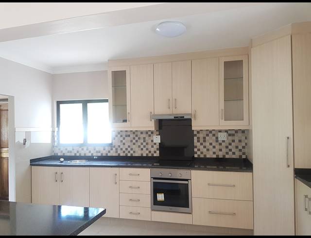 3 BEDROOM HOUSE RENTED IN WATERFALL